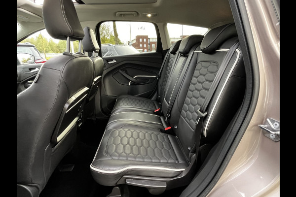 Ford Kuga 1.5 EcoBoost Vignale 182pk Automaat | Trekhaak | Full Options | Pano | Adapt. Cruise | Dodehoek | Driver Assistance Pack | Luxury Pack | etc. etc.