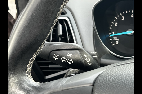Ford Kuga 1.5 EcoBoost Vignale 182pk Automaat | Trekhaak | Full Options | Pano | Adapt. Cruise | Dodehoek | Driver Assistance Pack | Luxury Pack | etc. etc.