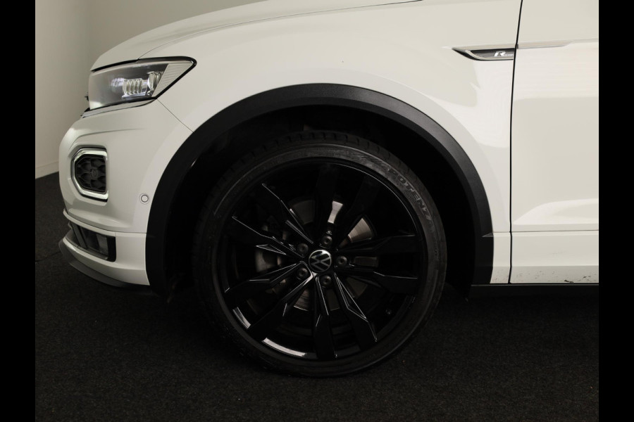 Volkswagen T-Roc 1.5 TSI Sport Business R 150PK | Automaat | Black Style | Panoramadak | Camera | Digitaal dashboard | Keyless entry | Stoelverwarming