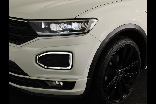 Volkswagen T-Roc 1.5 TSI Sport Business R 150PK | Automaat | Black Style | Panoramadak | Camera | Digitaal dashboard | Keyless entry | Stoelverwarming