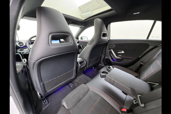 Mercedes-Benz A-Klasse A 250 AMG line Night | Panorama Burmester Memory Multibeam Distronic