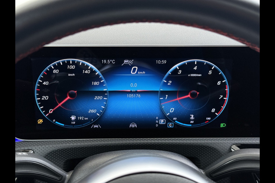 Mercedes-Benz A-Klasse A 250 AMG line Night | Panorama Burmester Memory Multibeam Distronic