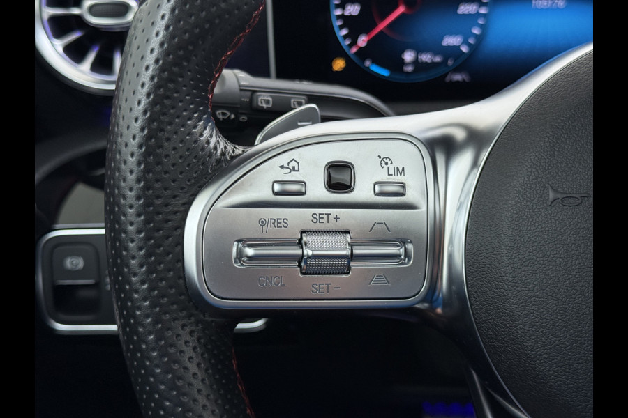 Mercedes-Benz A-Klasse A 250 AMG line Night | Panorama Burmester Memory Multibeam Distronic