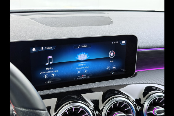 Mercedes-Benz A-Klasse A 250 AMG line Night | Panorama Burmester Memory Multibeam Distronic