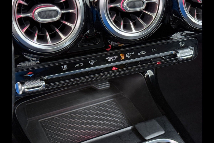 Mercedes-Benz A-Klasse A 250 AMG line Night | Panorama Burmester Memory Multibeam Distronic