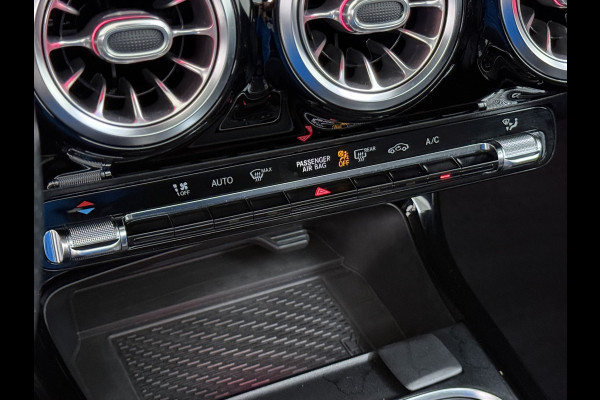 Mercedes-Benz A-Klasse A 250 AMG line Night | Panorama Burmester Memory Multibeam Distronic