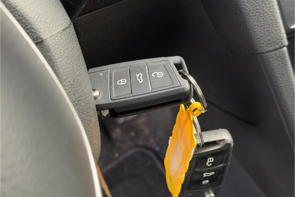 Volkswagen Golf 1.0 TSI Comfortline | Clima | Adaptive Cruise | App-Connect | PDC V & A