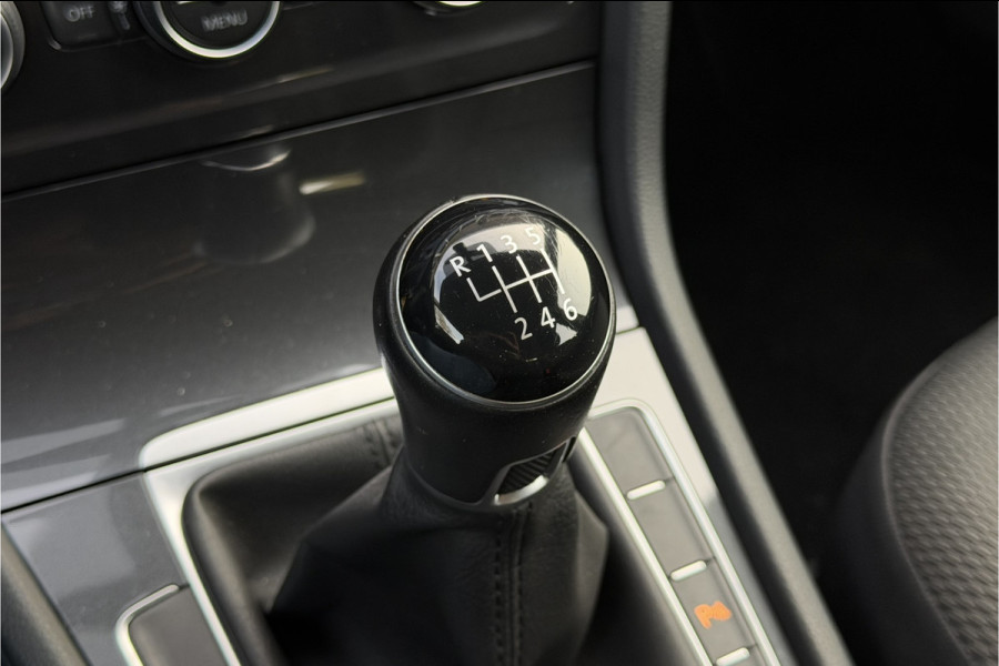 Volkswagen Golf 1.0 TSI Comfortline | Clima | Adaptive Cruise | App-Connect | PDC V & A