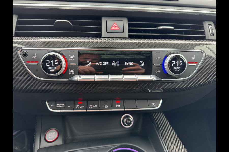Audi A4 Avant 2.9 TFSI RS 4 quattro 450PK B&O 3D Pano Carbon Massage Leder