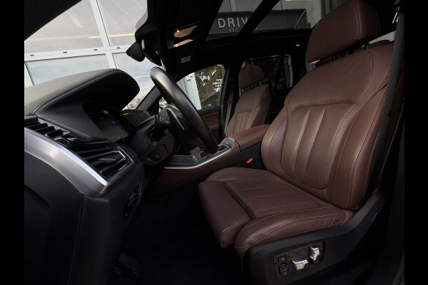 BMW X5 xDrive45e High Ex xLine |SkyLounge|Massage/Ventilatie|22" Bmw Individual|Laser|Entertainment Prof|M-Sport stuurwiel