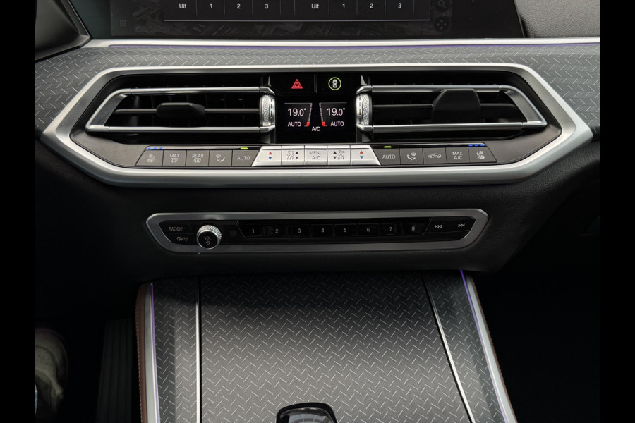 BMW X5 xDrive45e High Ex xLine |SkyLounge|Massage/Ventilatie|22" Bmw Individual|Laser|Entertainment Prof|M-Sport stuurwiel