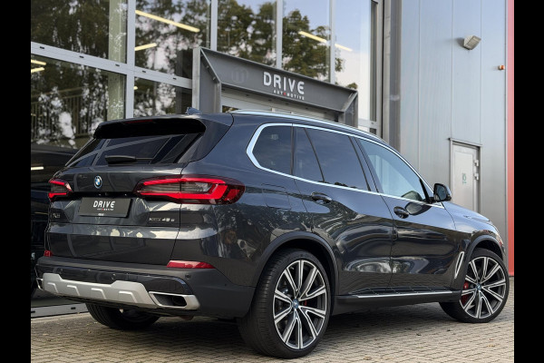 BMW X5 xDrive45e High Ex xLine |SkyLounge|Massage/Ventilatie|22" Bmw Individual|Laser|Entertainment Prof|M-Sport stuurwiel