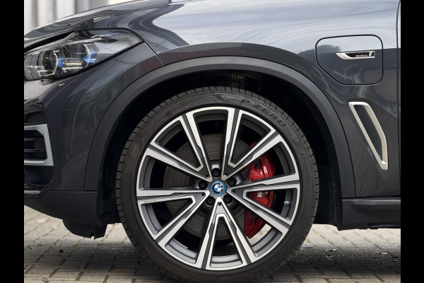 BMW X5 xDrive45e High Ex xLine |SkyLounge|Massage/Ventilatie|22" Bmw Individual|Laser|Entertainment Prof|M-Sport stuurwiel