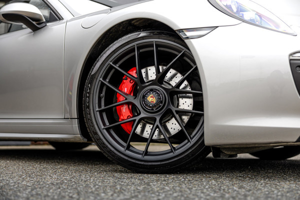 Porsche 911 3.0 Targa 4 GTS / NL-Auto / Approved garantie 06-2029 / Sportuitlaat / Navigatie / Bose
