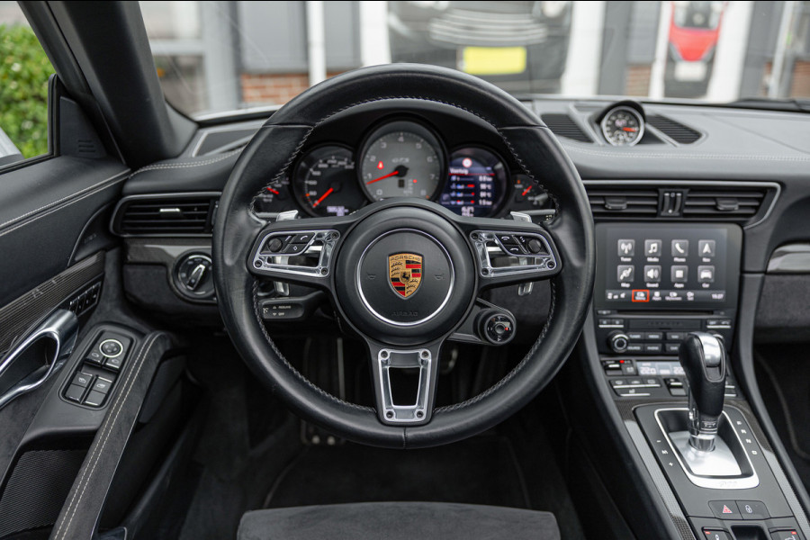 Porsche 911 3.0 Targa 4 GTS / NL-Auto / Approved garantie 06-2029 / Sportuitlaat / Navigatie / Bose
