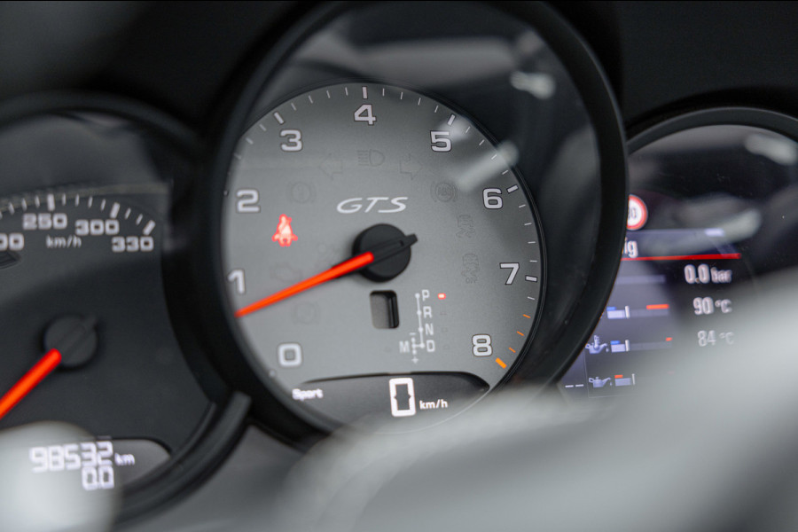 Porsche 911 3.0 Targa 4 GTS / NL-Auto / Approved garantie 06-2029 / Sportuitlaat / Navigatie / Bose