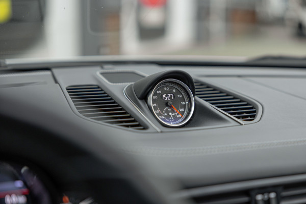 Porsche 911 3.0 Targa 4 GTS / NL-Auto / Approved garantie 06-2029 / Sportuitlaat / Navigatie / Bose