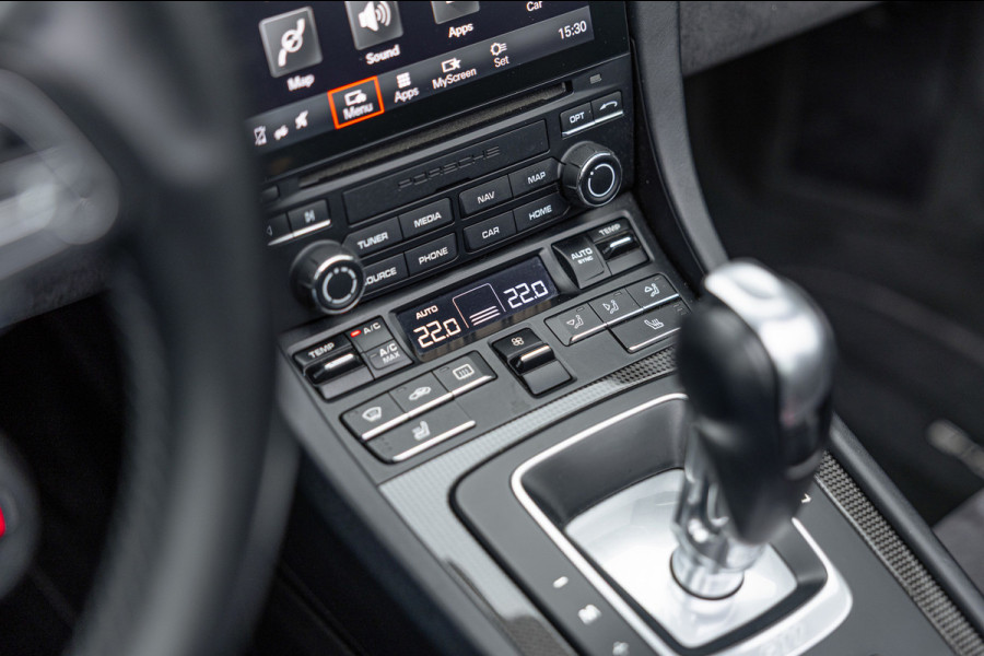 Porsche 911 3.0 Targa 4 GTS / NL-Auto / Approved garantie 06-2029 / Sportuitlaat / Navigatie / Bose