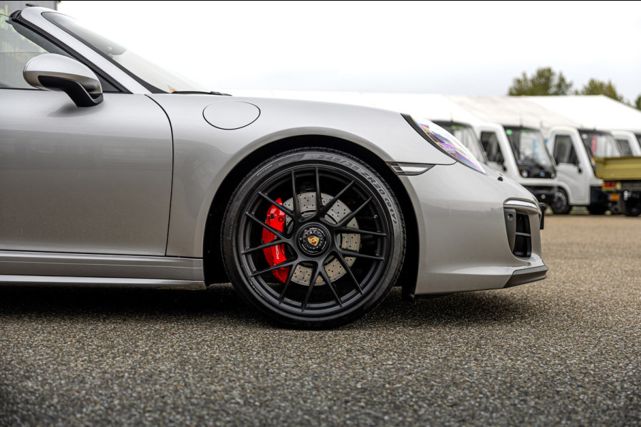 Porsche 911 3.0 Targa 4 GTS / NL-Auto / Approved garantie 06-2029 / Sportuitlaat / Navigatie / Bose