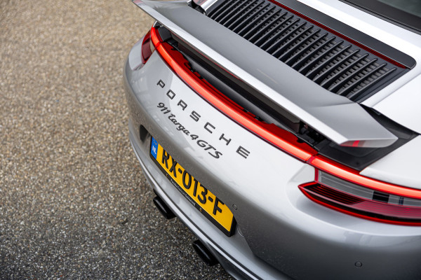 Porsche 911 3.0 Targa 4 GTS / NL-Auto / Approved garantie 06-2029 / Sportuitlaat / Navigatie / Bose