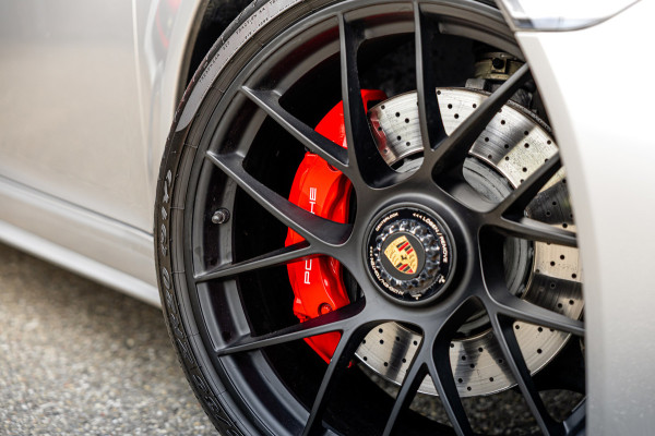 Porsche 911 3.0 Targa 4 GTS / NL-Auto / Approved garantie 06-2029 / Sportuitlaat / Navigatie / Bose