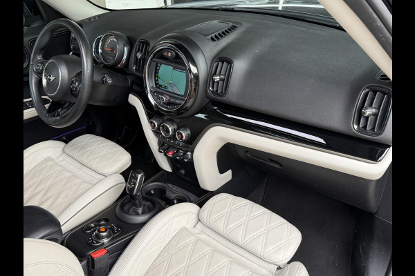 MINI Countryman 1.5 Cooper Business Edition | PANORAMA | SPORTSTOELEN | LEDER | STOELVERWARMING | ELEKTR. KOFFERKLEP |