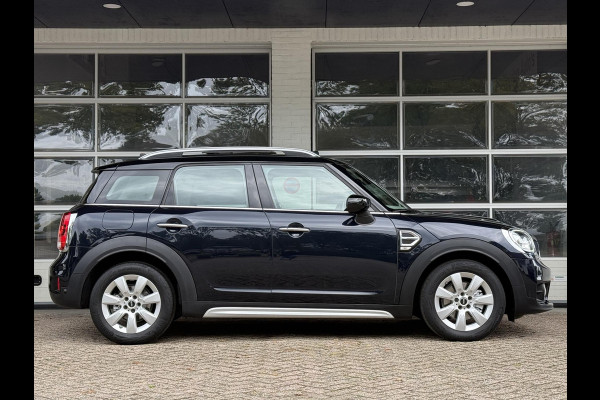 MINI Countryman 1.5 Cooper Business Edition | PANORAMA | SPORTSTOELEN | LEDER | STOELVERWARMING | ELEKTR. KOFFERKLEP |