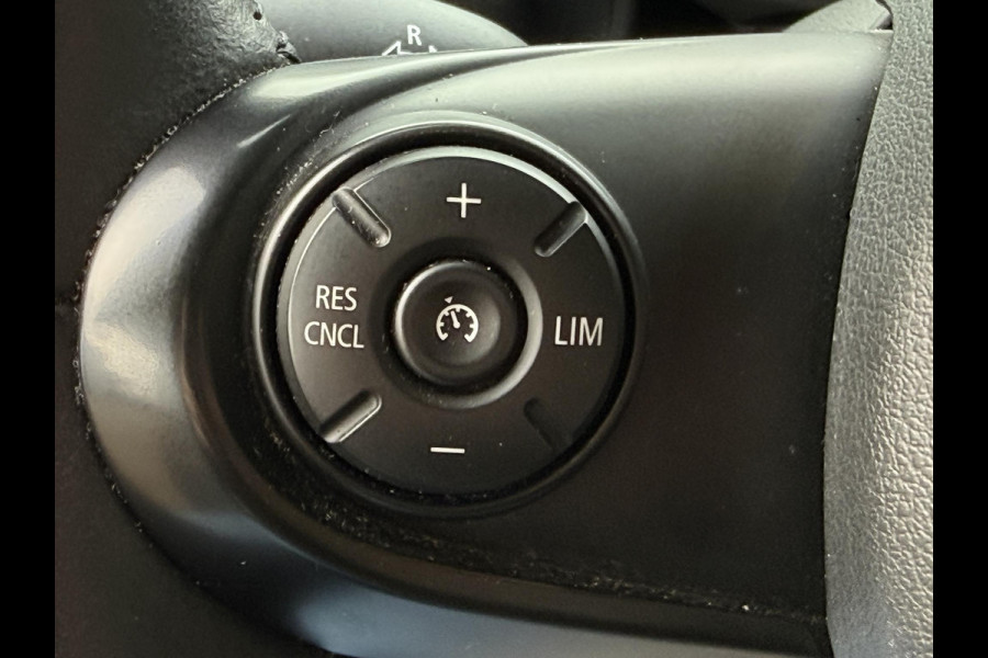 MINI Countryman 1.5 Cooper Business Edition | PANORAMA | SPORTSTOELEN | LEDER | STOELVERWARMING | ELEKTR. KOFFERKLEP |