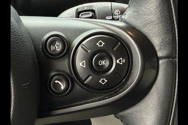 MINI Countryman 1.5 Cooper Business Edition | PANORAMA | SPORTSTOELEN | LEDER | STOELVERWARMING | ELEKTR. KOFFERKLEP |