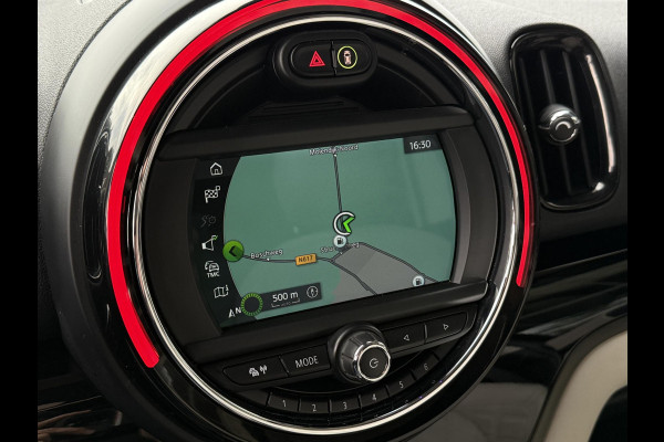 MINI Countryman 1.5 Cooper Business Edition | PANORAMA | SPORTSTOELEN | LEDER | STOELVERWARMING | ELEKTR. KOFFERKLEP |