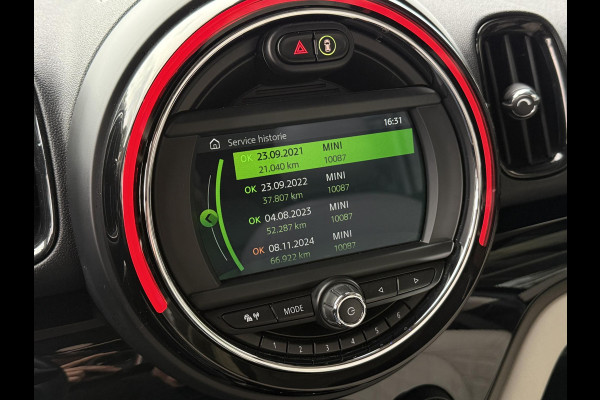 MINI Countryman 1.5 Cooper Business Edition | PANORAMA | SPORTSTOELEN | LEDER | STOELVERWARMING | ELEKTR. KOFFERKLEP |