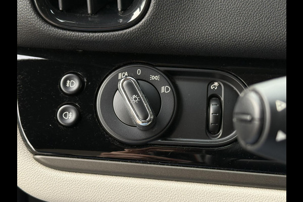 MINI Countryman 1.5 Cooper Business Edition | PANORAMA | SPORTSTOELEN | LEDER | STOELVERWARMING | ELEKTR. KOFFERKLEP |