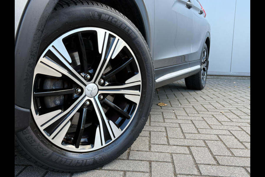 Mitsubishi Eclipse Cross 1.5 DI-T 4WD First Edition Trekhaak/Camera/Parkeerhulp/Pano-dak/Stoel-stuurverwarming