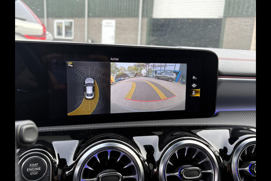 Mercedes-Benz CLA-Klasse 200 Luxury Line STOELVERWARMING | PANORAMADAK | APPLE CARPLAY / ANDROID AUTO | CRUISE CONTROL | ACHTERUITRIJ CAMERA |