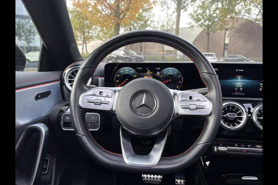 Mercedes-Benz CLA-Klasse 200 Luxury Line STOELVERWARMING | PANORAMADAK | APPLE CARPLAY / ANDROID AUTO | CRUISE CONTROL | ACHTERUITRIJ CAMERA |