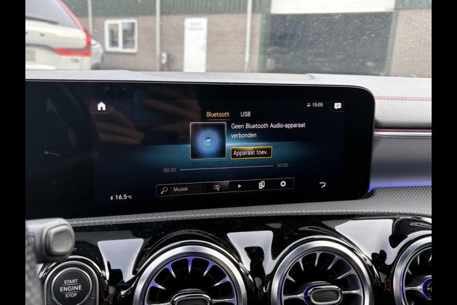 Mercedes-Benz CLA-Klasse 200 Luxury Line STOELVERWARMING | PANORAMADAK | APPLE CARPLAY / ANDROID AUTO | CRUISE CONTROL | ACHTERUITRIJ CAMERA |