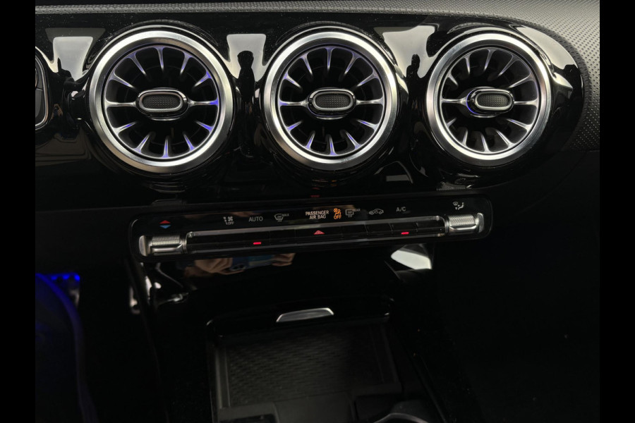 Mercedes-Benz CLA-Klasse 200 Luxury Line STOELVERWARMING | PANORAMADAK | APPLE CARPLAY / ANDROID AUTO | CRUISE CONTROL | ACHTERUITRIJ CAMERA |