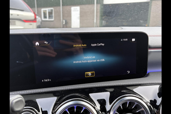 Mercedes-Benz CLA-Klasse 200 Luxury Line STOELVERWARMING | PANORAMADAK | APPLE CARPLAY / ANDROID AUTO | CRUISE CONTROL | ACHTERUITRIJ CAMERA |