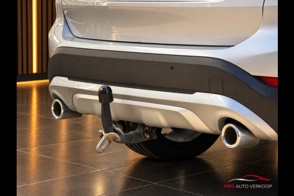 BMW X1 SDrive20i VDL Nedcar Edition M-Pakket_Pano_Trekh