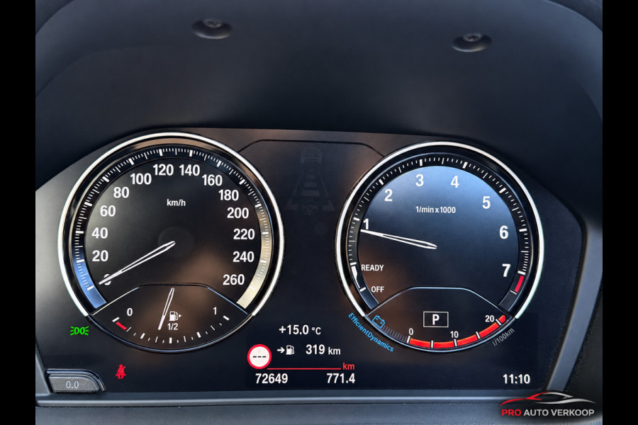 BMW X1 SDrive20i VDL Nedcar Edition M-Pakket_Pano_Trekh