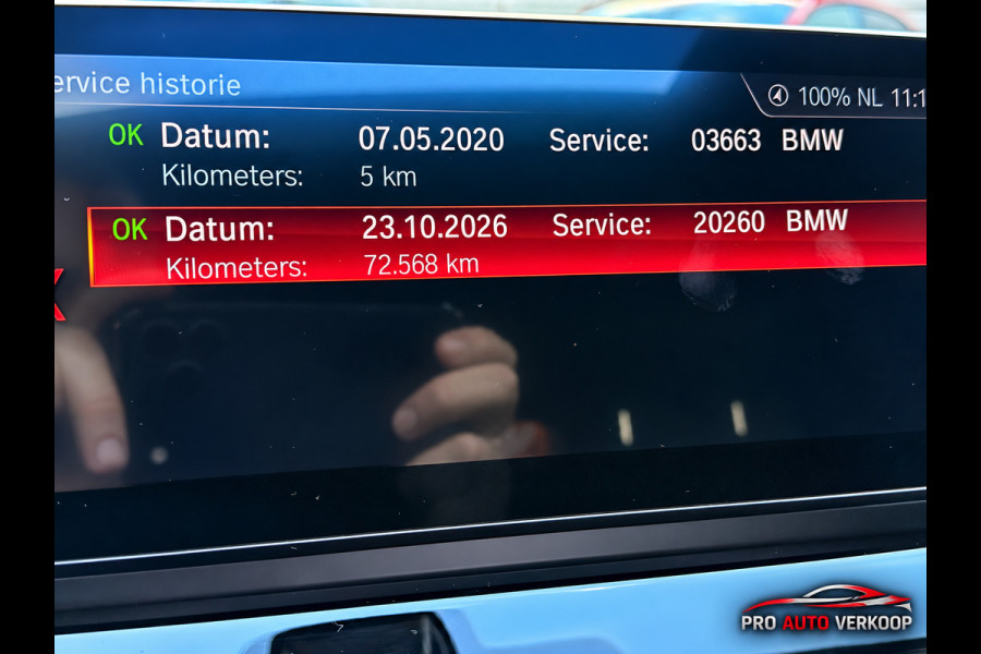 BMW X1 SDrive20i VDL Nedcar Edition M-Pakket_Pano_Trekh