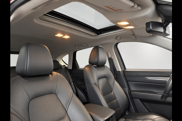 Mazda CX-5 2.5 4WD SkyActiv-G 194 Signature Panoramadak Trekhaak Navigatie 360 Camera Parkeerhulp Adaptive Cruise Control HUD Full Led Stoel verarming en verkoeling Stuurverwarming Elektrisch verstelbare stoel Leder Climate Control Lichtmetalen velgen