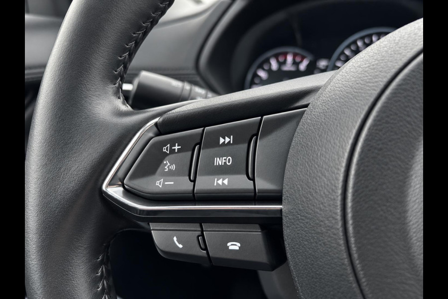 Mazda CX-5 2.5 4WD SkyActiv-G 194 Signature Panoramadak Trekhaak Navigatie 360 Camera Parkeerhulp Adaptive Cruise Control HUD Full Led Stoel verarming en verkoeling Stuurverwarming Elektrisch verstelbare stoel Leder Climate Control Lichtmetalen velgen