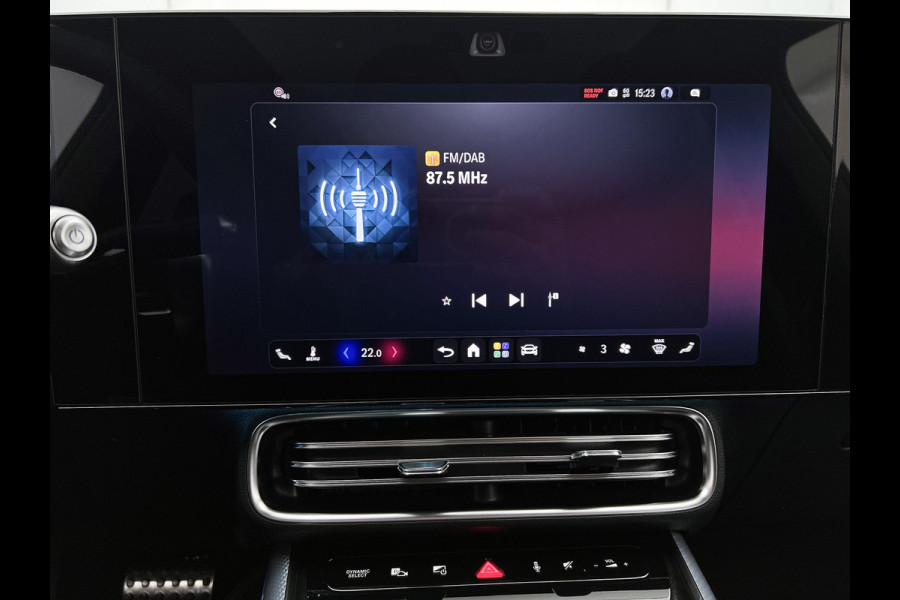 Mercedes-Benz CLA-Klasse Shooting Brake 250+ Business Solution AMG 85 kWh | Advanced Plus pakket | Parkeerpakket | Trekhaak | Vast panoramadak | Warmtewerend, donkergetint glas | 18 inch vijfspaaks lichtmetalen AMG-velgen | GUARD 360° | Sportstoelen |