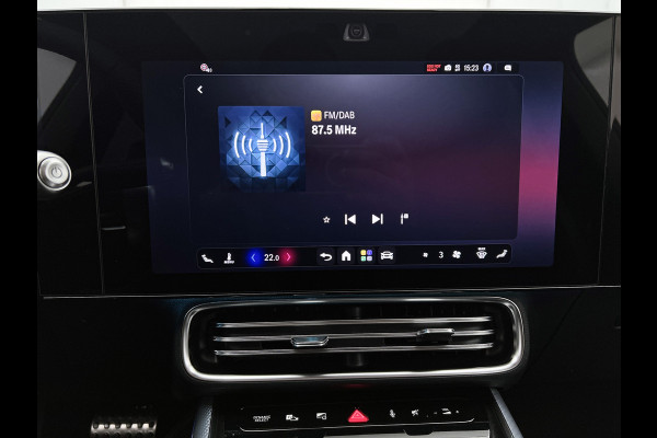 Mercedes-Benz CLA-Klasse Shooting Brake 250+ Business Solution AMG 85 kWh | Advanced Plus pakket | Parkeerpakket | Trekhaak | Vast panoramadak | Warmtewerend, donkergetint glas | 18 inch vijfspaaks lichtmetalen AMG-velgen | GUARD 360° | Sportstoelen |