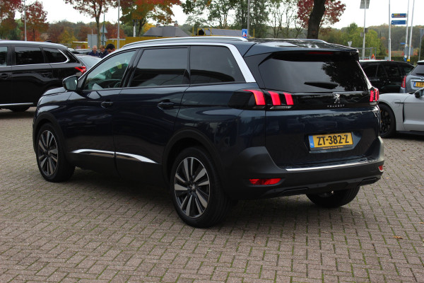 Peugeot 5008 1.2 PureTech Blue Lease Premium 7p. / 1e Eign. / Camera / Leder / CarPlay / 19'' / Elektr. best.stoel / Stoelverwarming / DAB / Cruise Control