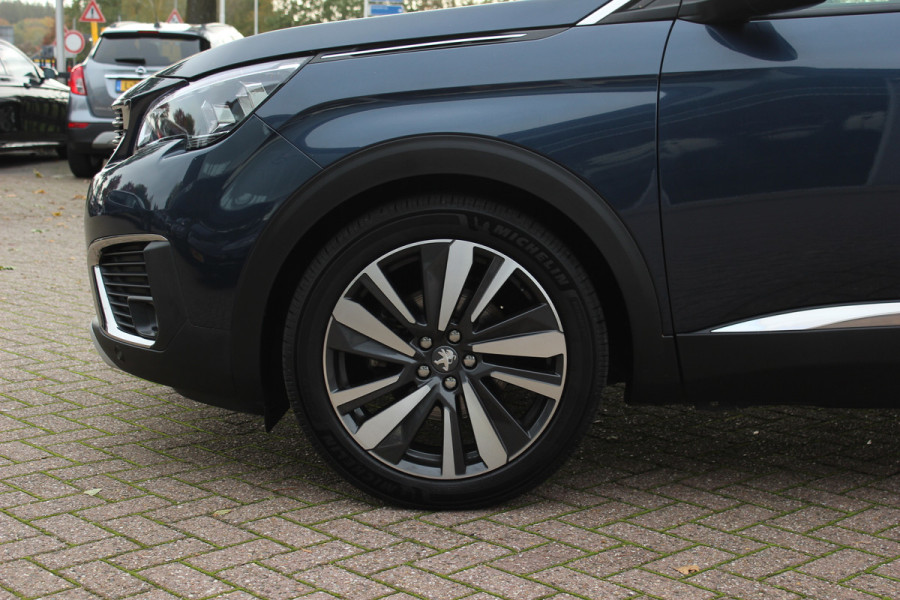 Peugeot 5008 1.2 PureTech Blue Lease Premium 7p. / 1e Eign. / Camera / Leder / CarPlay / 19'' / Elektr. best.stoel / Stoelverwarming / DAB / Cruise Control