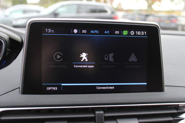 Peugeot 5008 1.2 PureTech Blue Lease Premium 7p. / 1e Eign. / Camera / Leder / CarPlay / 19'' / Elektr. best.stoel / Stoelverwarming / DAB / Cruise Control