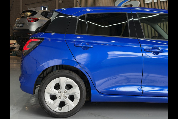 Suzuki Swift 1.2 Smart Hybrid AUT Navi | ACC | Stoelverwarming | Dodehoek | 16 " | Carplay |
