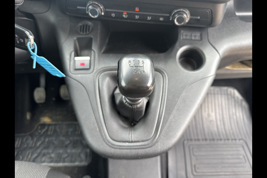 Toyota ProAce City 1.2 110PK **Benzine** L1 Navigatie Climate control Camera Carplay Cruise control Parkeersensoren v+a Gasoline Benzin